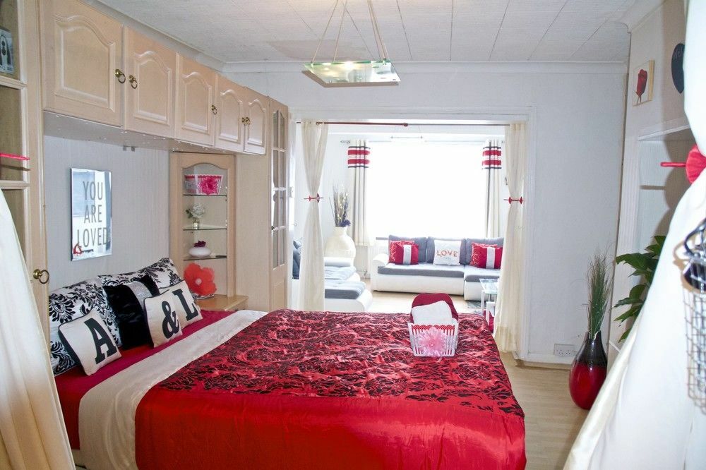 A & L Lodgings Barking  Buitenkant foto